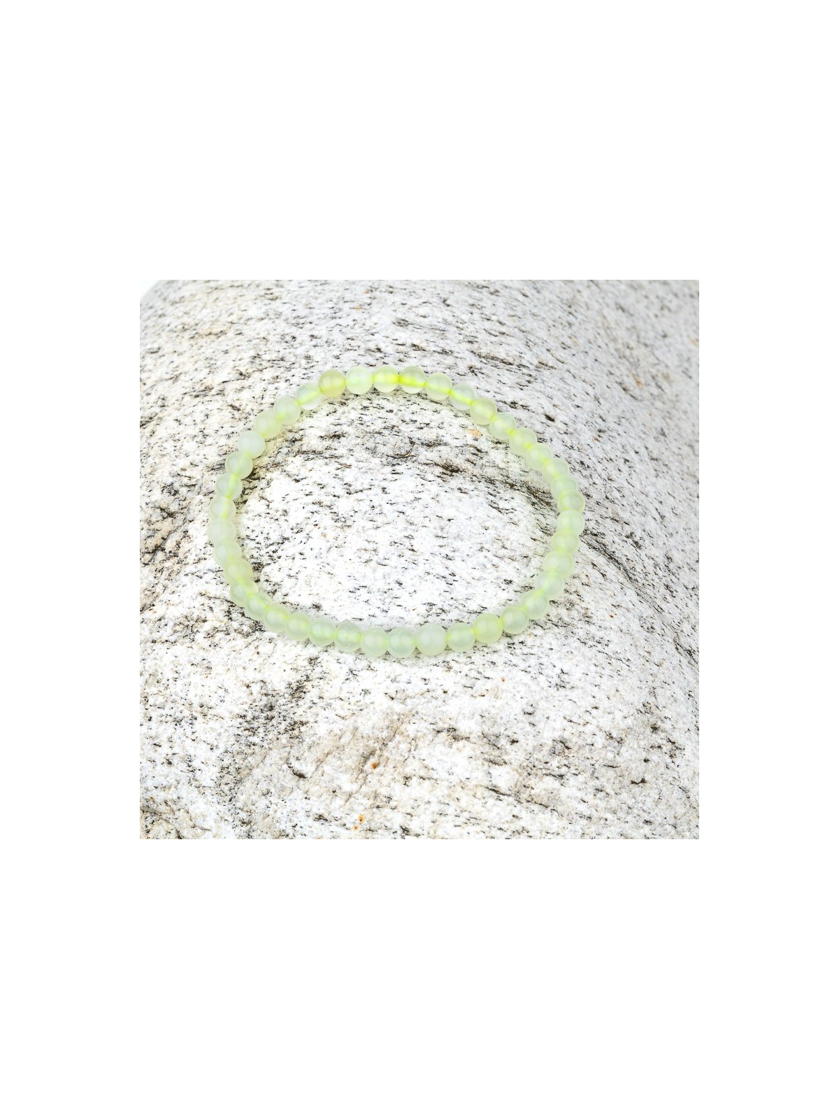 Jade: unique and precious jewels for the modern woman