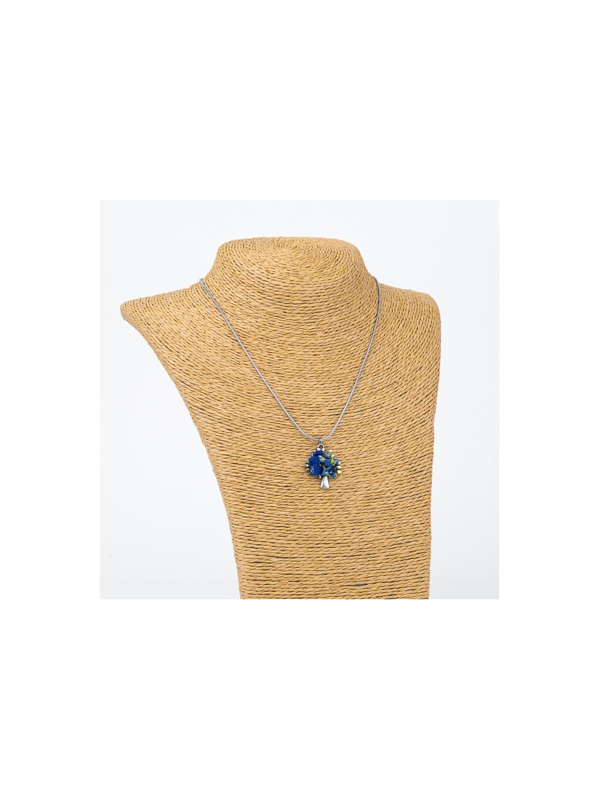 Discover our pendants in Lapislazzuli