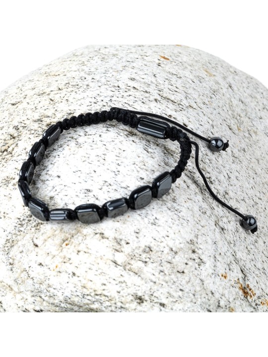 Magnetite: Properties, Uses and Benefits