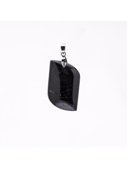 S-shaped pendant in black tourmaline