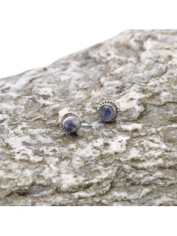 Discover our Moonstone earrings