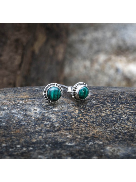 Malachite earrings: power, protection and abundance