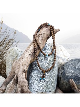 Japa mala en madera y turquesa