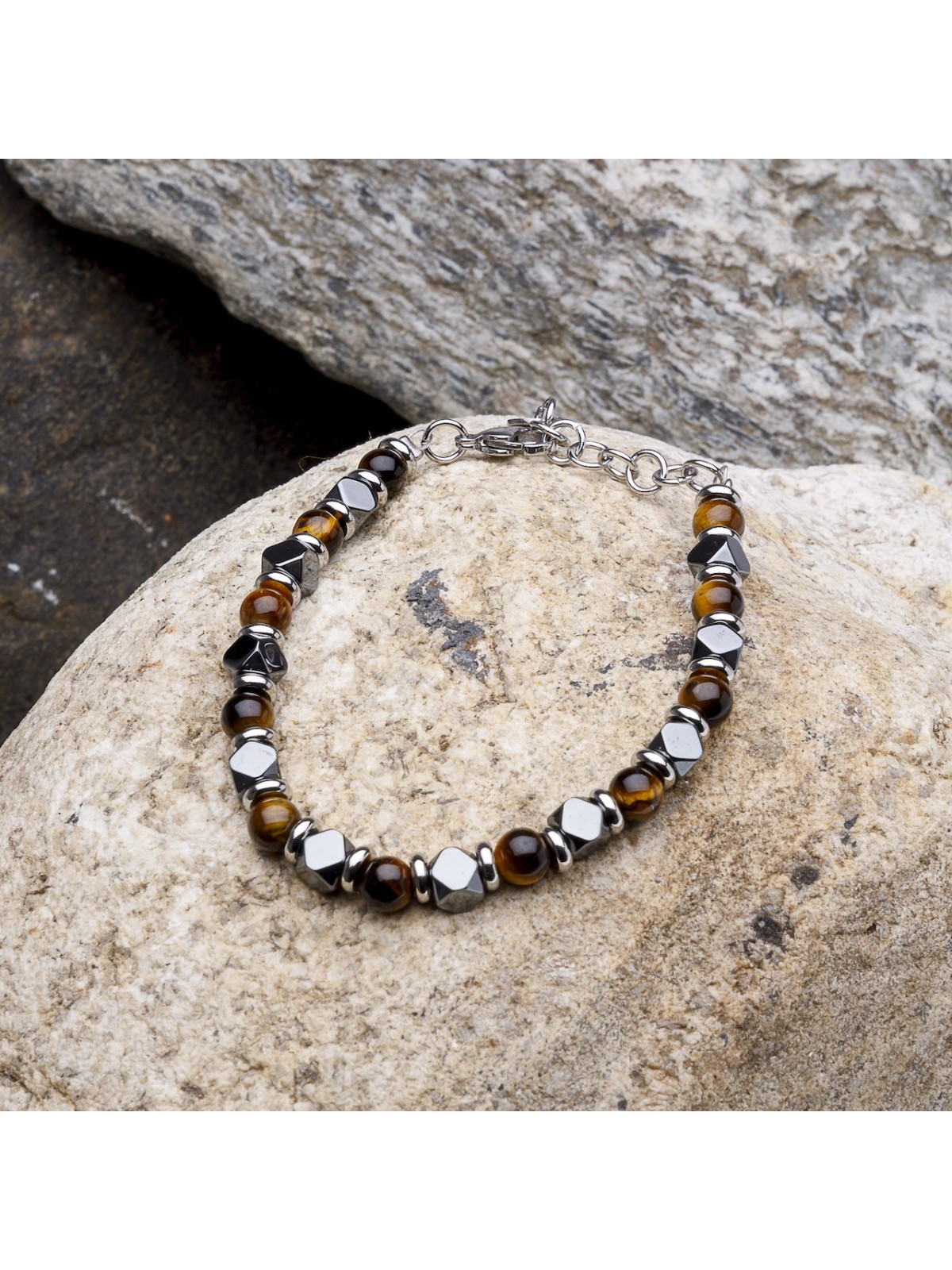 Scopri i nostri bracciali in Occhio di tigre
