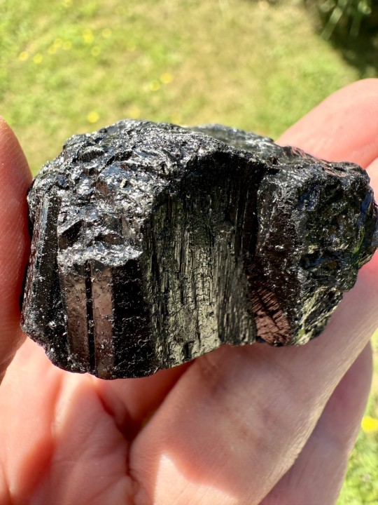 Raw black tourmaline