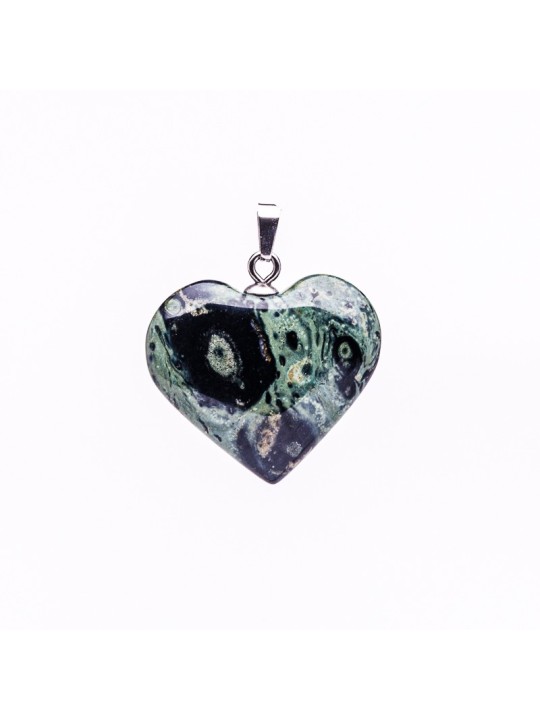 Discover our Kambamba dialasper pendants