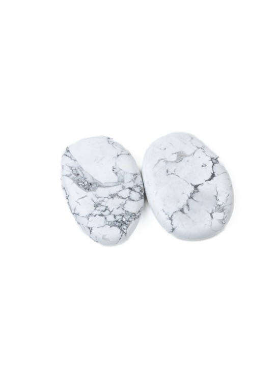 Howlite: Calm, wisdom and inner peace