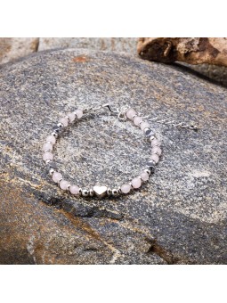 Discover our rose quartz bracelets