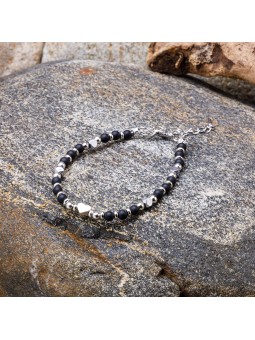 Descubre nuestras pulseras en Black Onyx