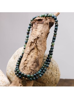 Discover our mala in a musky agate