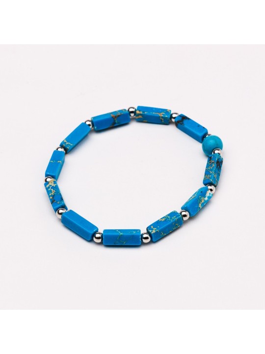 Diferentes formas de pulseras en el color de Howlith