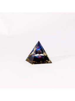 Pyramid organiza con amatista
