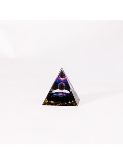 Pyramid organiza con amatista