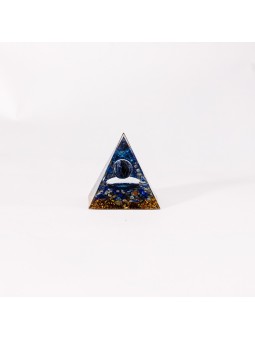 Pyramide organisiert mit Lapislazuli