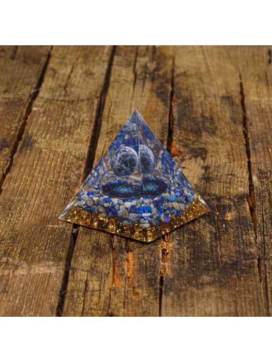 Pyramid organize with lapis lazuli