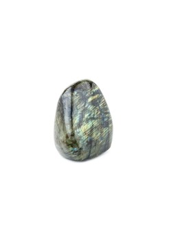 Labradorite: une pierre précieuse des reflets irisés