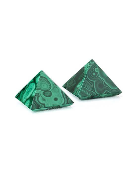 Malachite pyramid: power, protection and abundance
