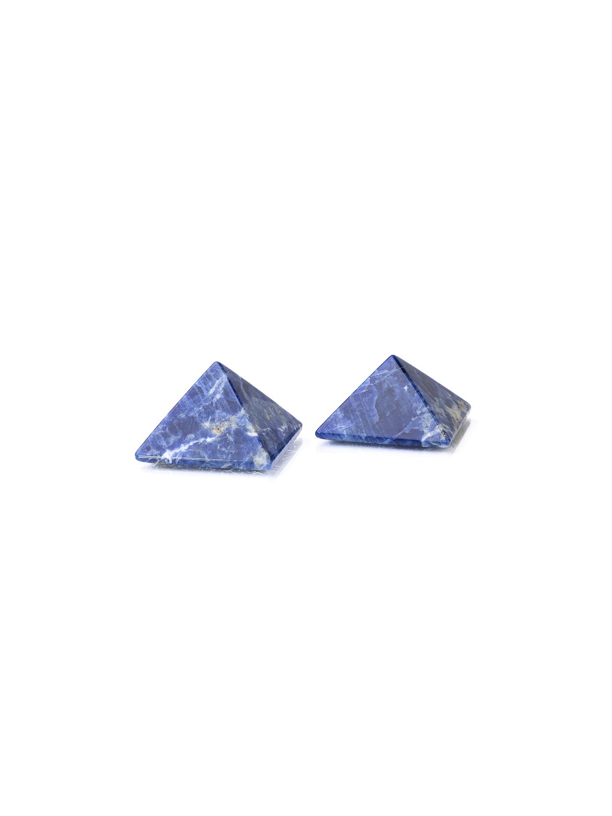 Blue Sodalite Pyramid: intellectual power, intuition and wisdom