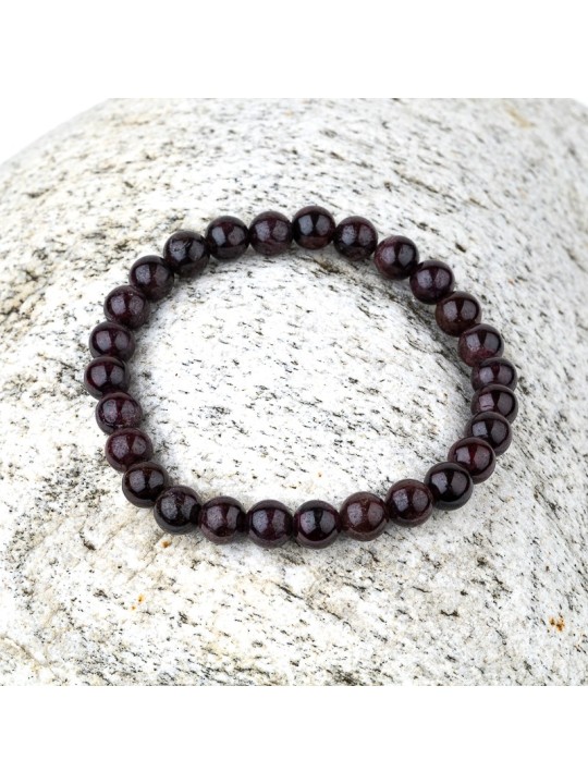 Discover our bracelets in Almandino garnet