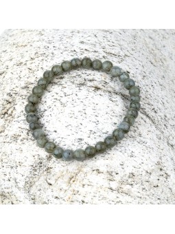 Discover our white labradorite bracelets