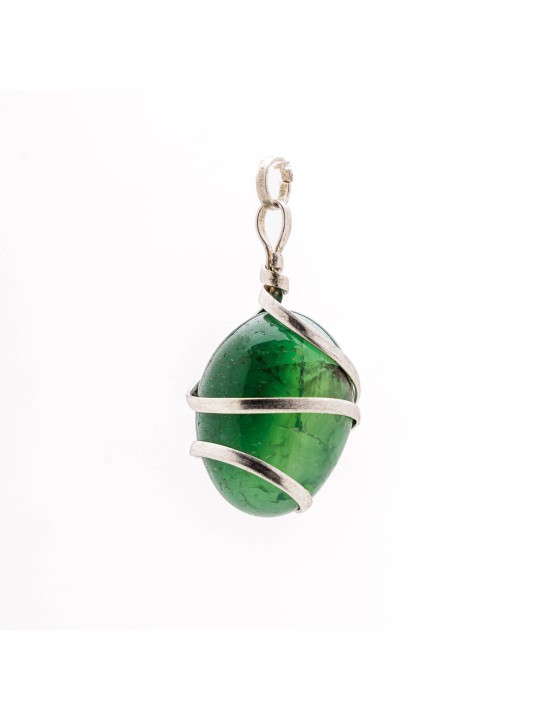 Discover our pendants in adventurine
