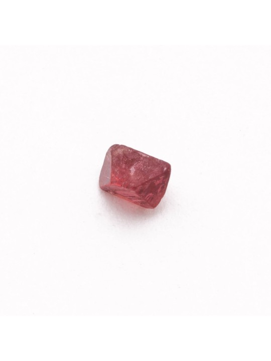 Discover the red spinel Discover the red spinel