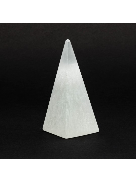 Pyramide in Selenit